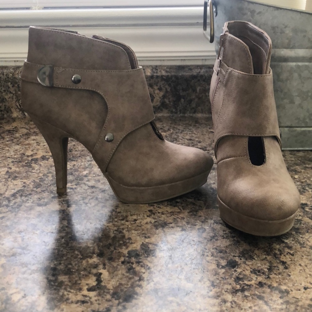 Brand New heels